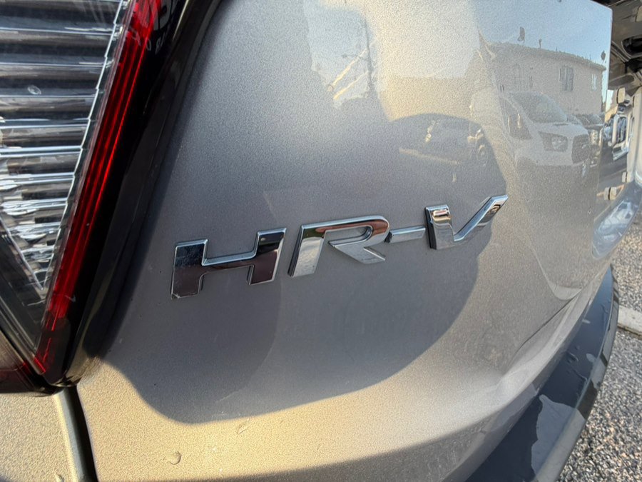 Used 2019 Honda HR-V LX image 14