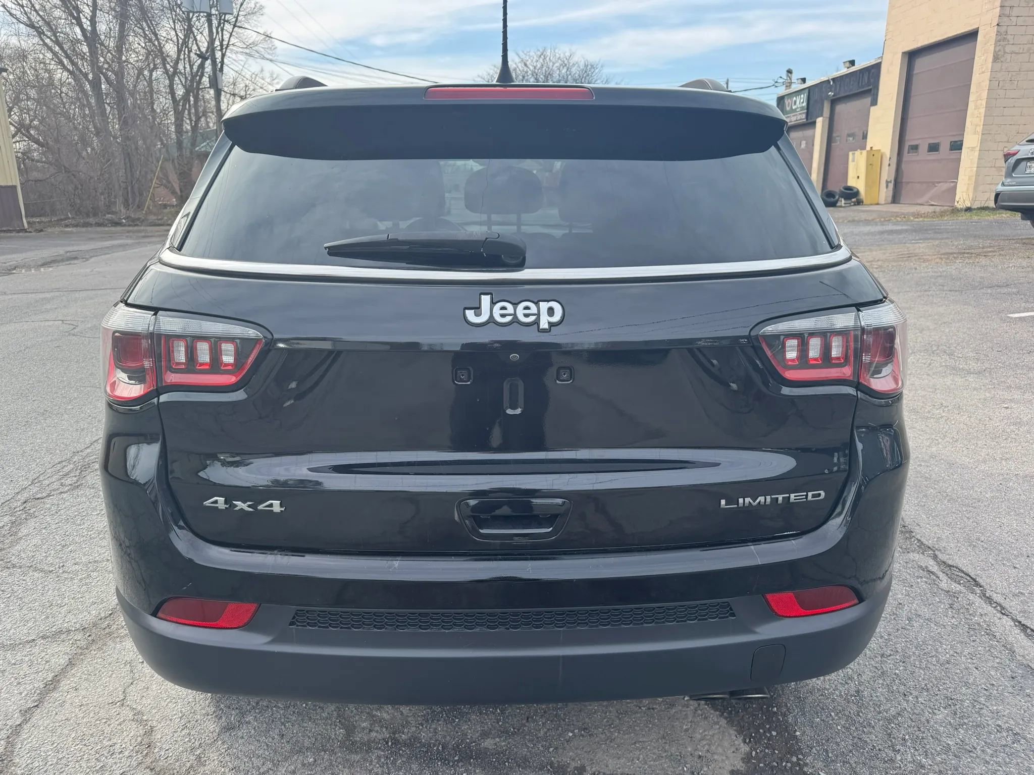 Used 2018 Jeep Compass Limited w/ Navigation Group AWD/4WD image 6