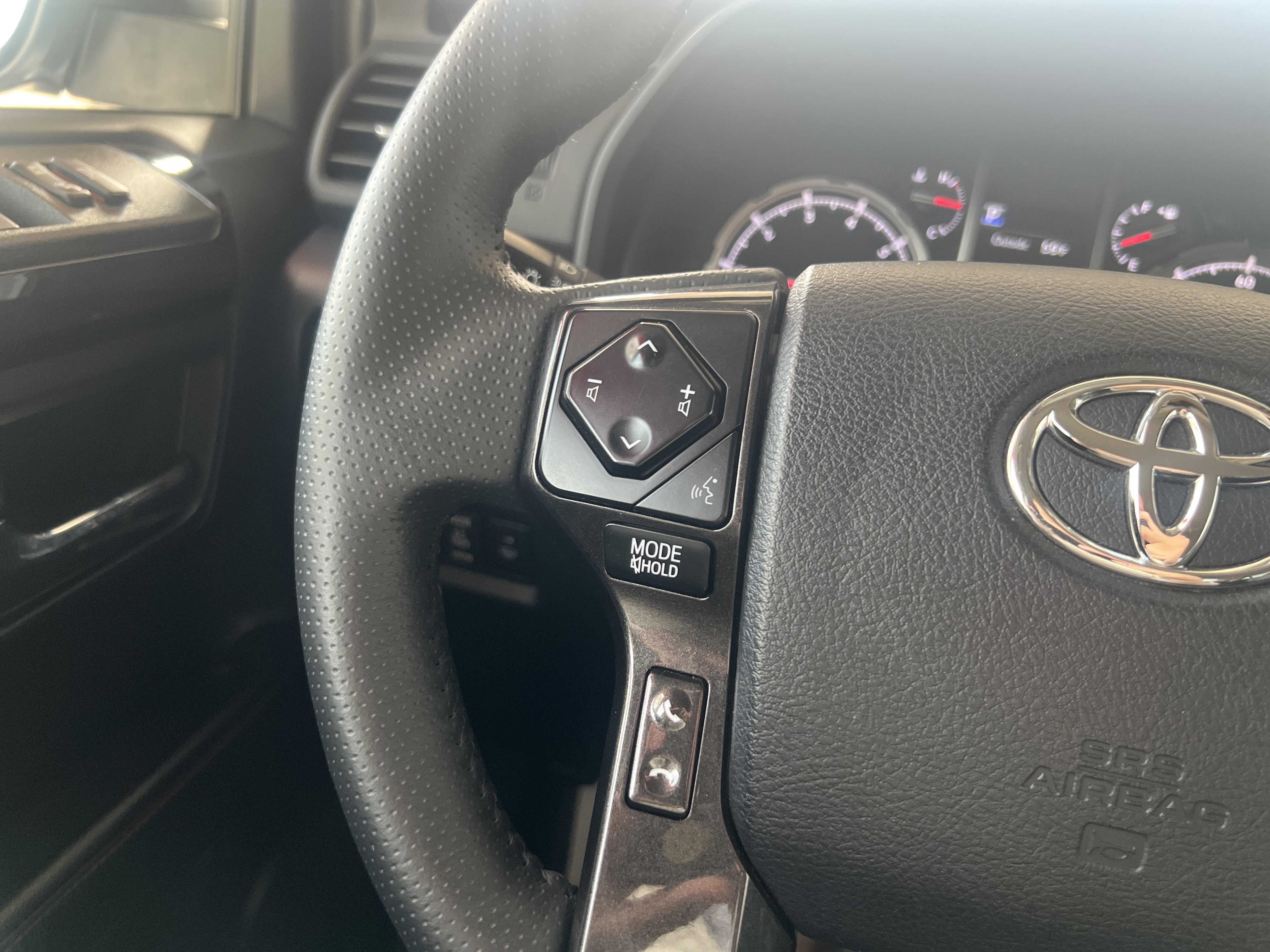 Certified 2024 Toyota 4Runner TRD Off-Road image 26