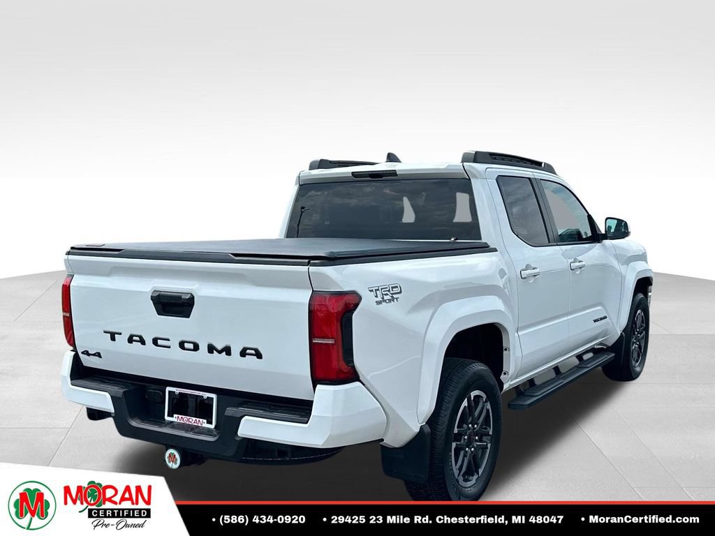 Used 2025 Toyota Tacoma TRD Sport AWD/4WD image 5