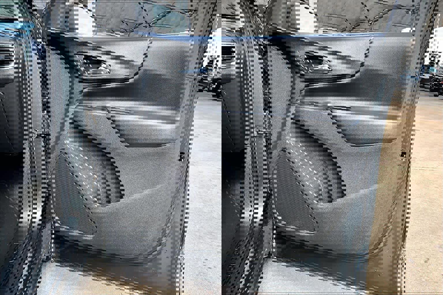 Used 2020 Chevrolet Equinox LT image 25