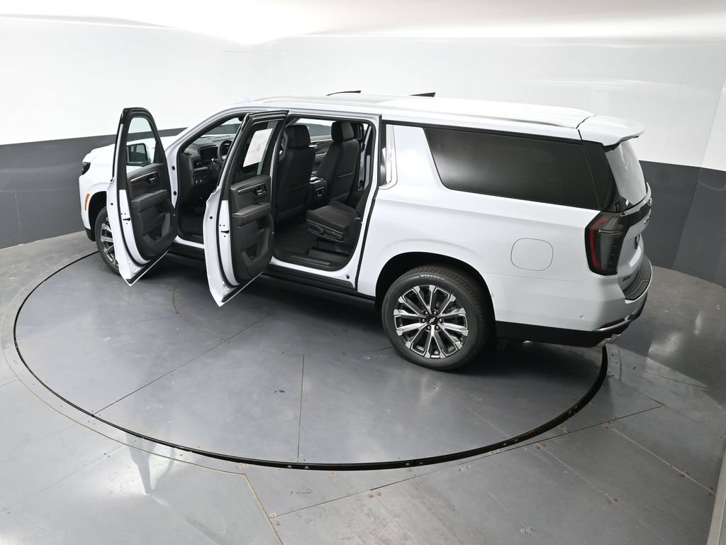New 2026 Chevrolet Suburban High Country AWD/4WD image 56