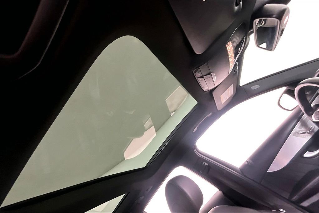 Used 2019 Mercedes-Benz GLC 300 w/ AMG Line image 22