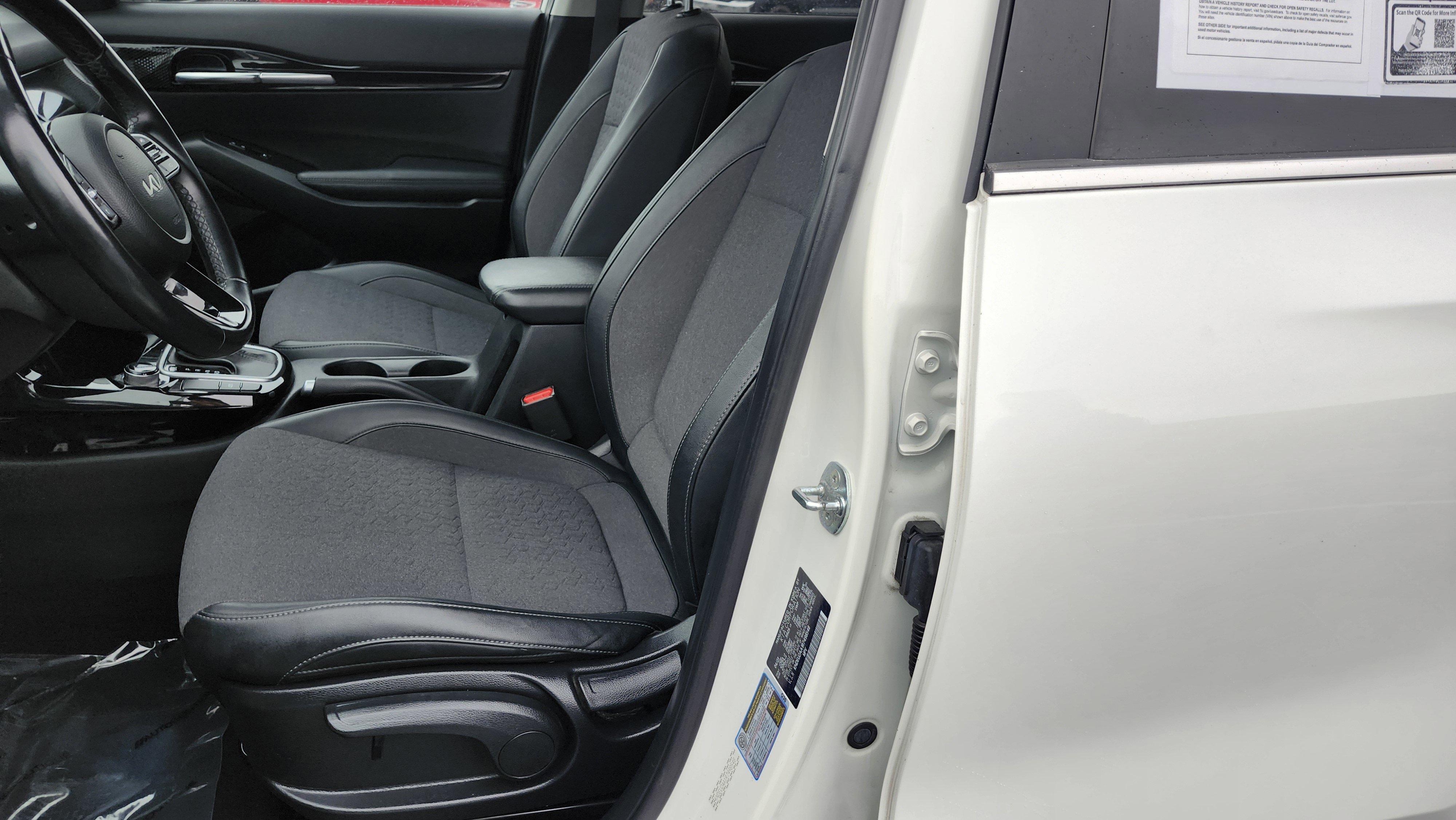 Used 2024 Kia Seltos S image 16