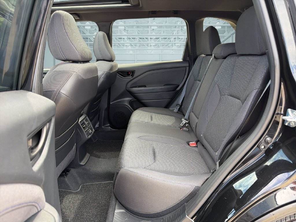 Used 2025 Subaru Forester Premium AWD/4WD image 27