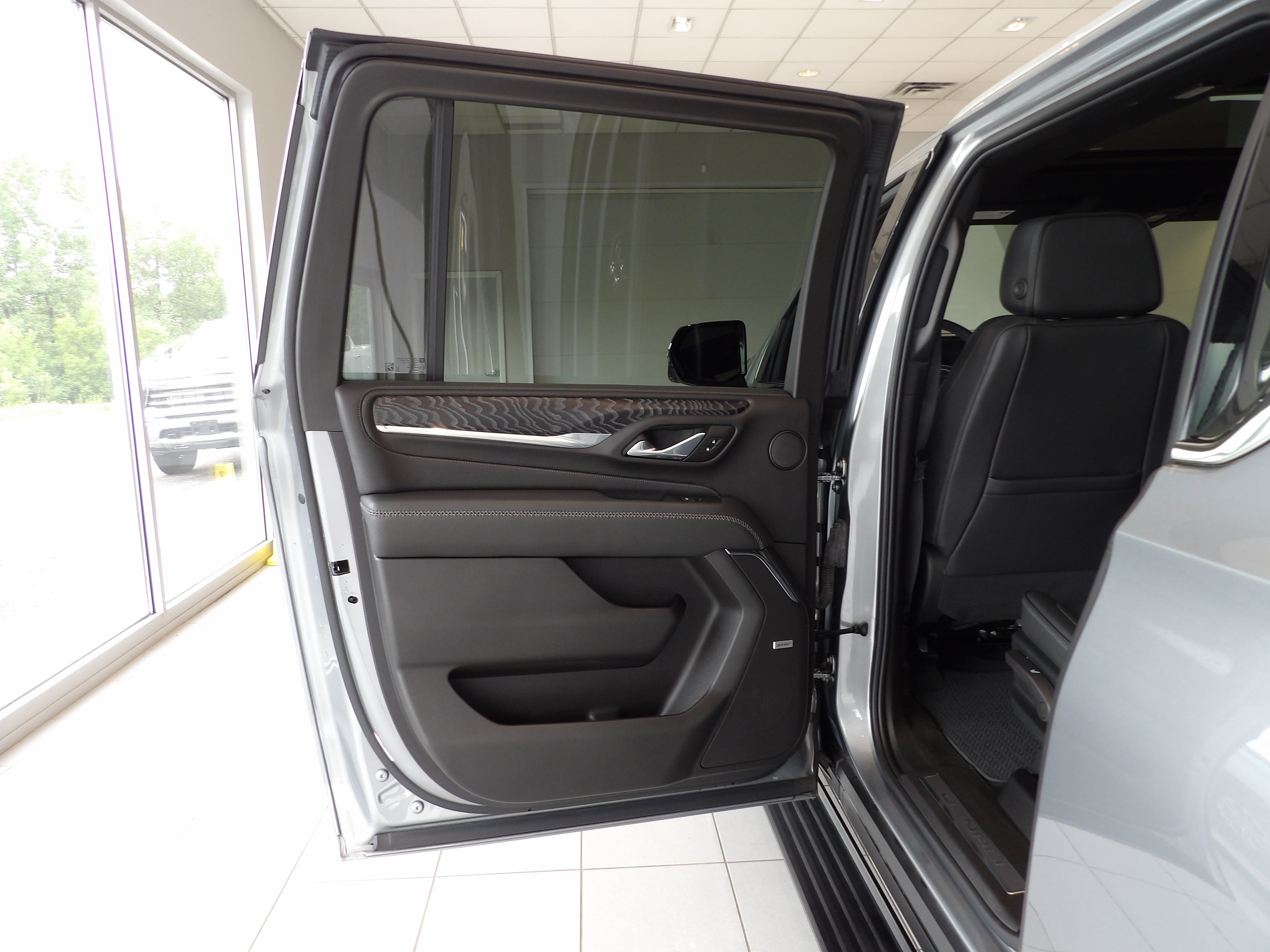 Used 2023 GMC Yukon XL Denali w/ Max Trailering Package AWD/4WD image 17