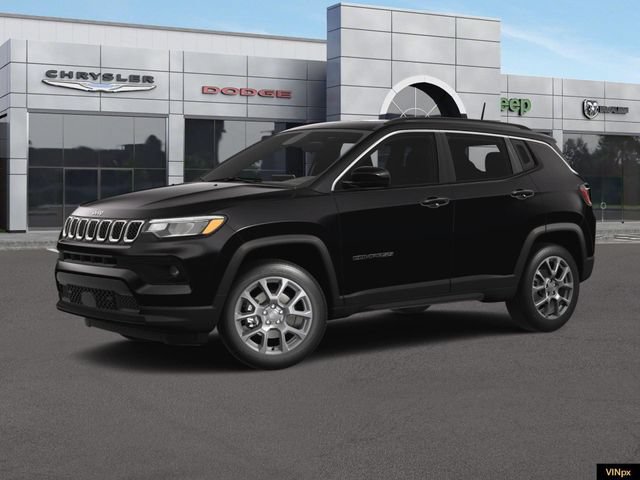 Used 2024 Jeep Compass Latitude w/ Sun and Sound Group AWD/4WD image 2