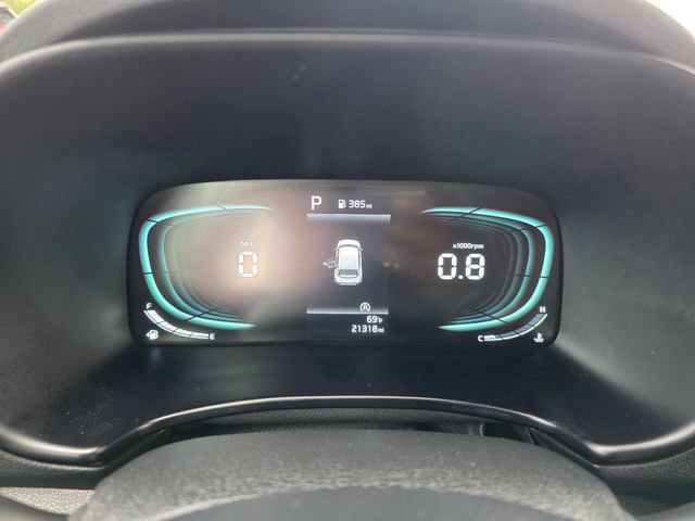 Used 2025 Kia Soul LX w/ LX Technology Package FWD image 23