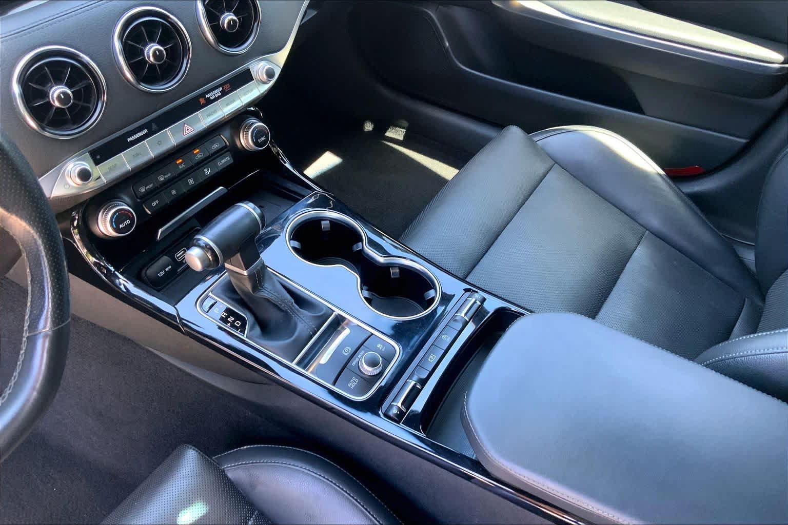 Used 2022 Kia Stinger GT-Line RWD image 16