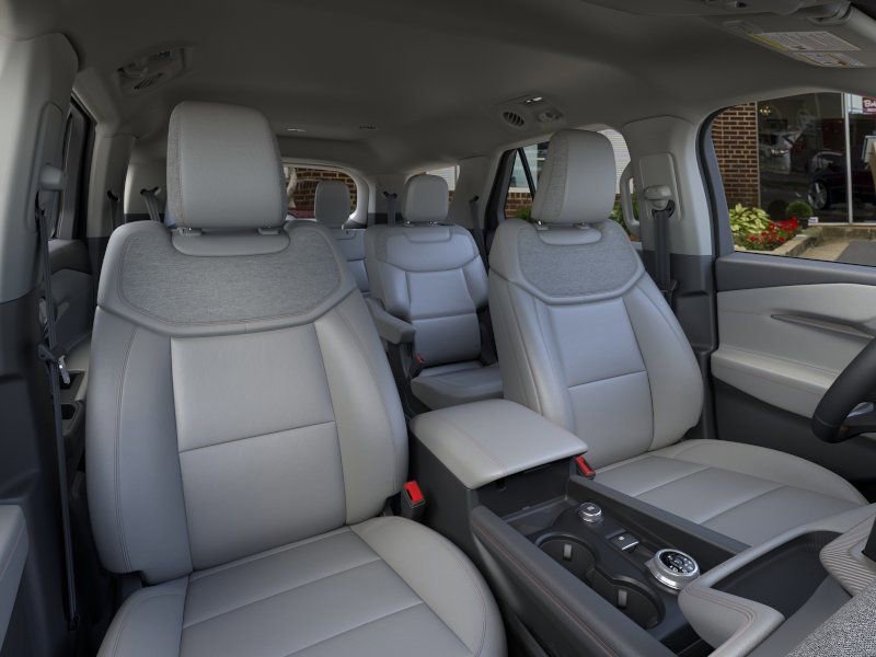 New 2026 Ford Explorer Active AWD/4WD image 10