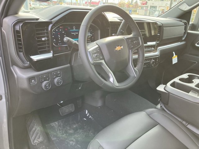 New 2026 Chevrolet Silverado 3500 LT image 16