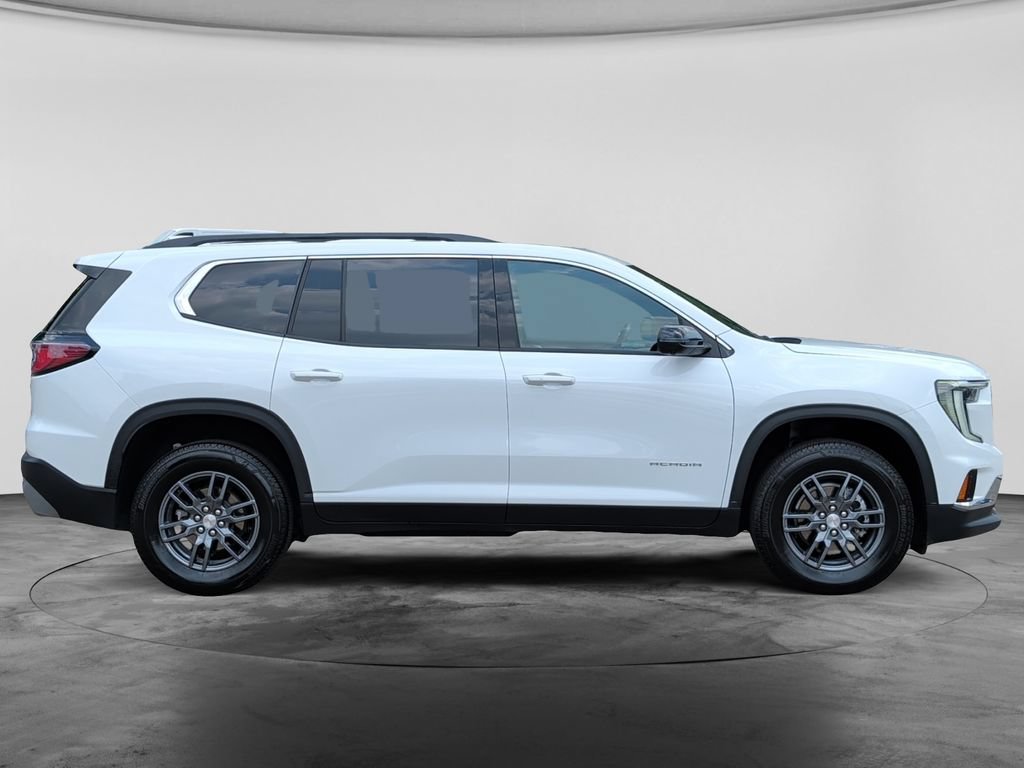 Used 2026 GMC Acadia Elevation w/ LPO, Floor Liner Package AWD/4WD image 8