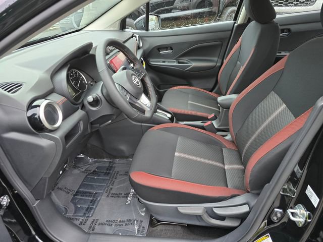 New 2025 Nissan Versa SR FWD image 18