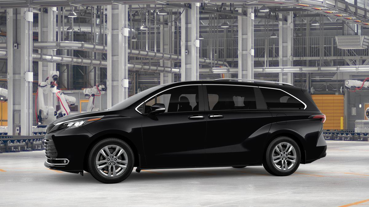 New 2026 Toyota Sienna Limited FWD image 3