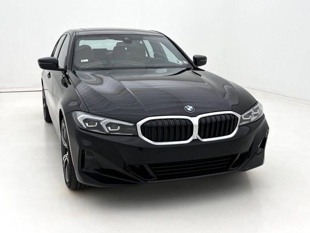 Certified 2023 BMW 330i xDrive Sedan w/ Premium Package AWD/4WD image 3