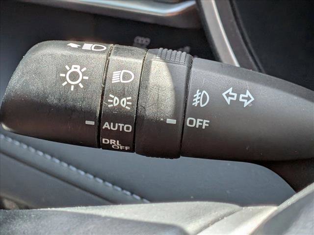 Used 2023 Toyota Highlander XLE image 10