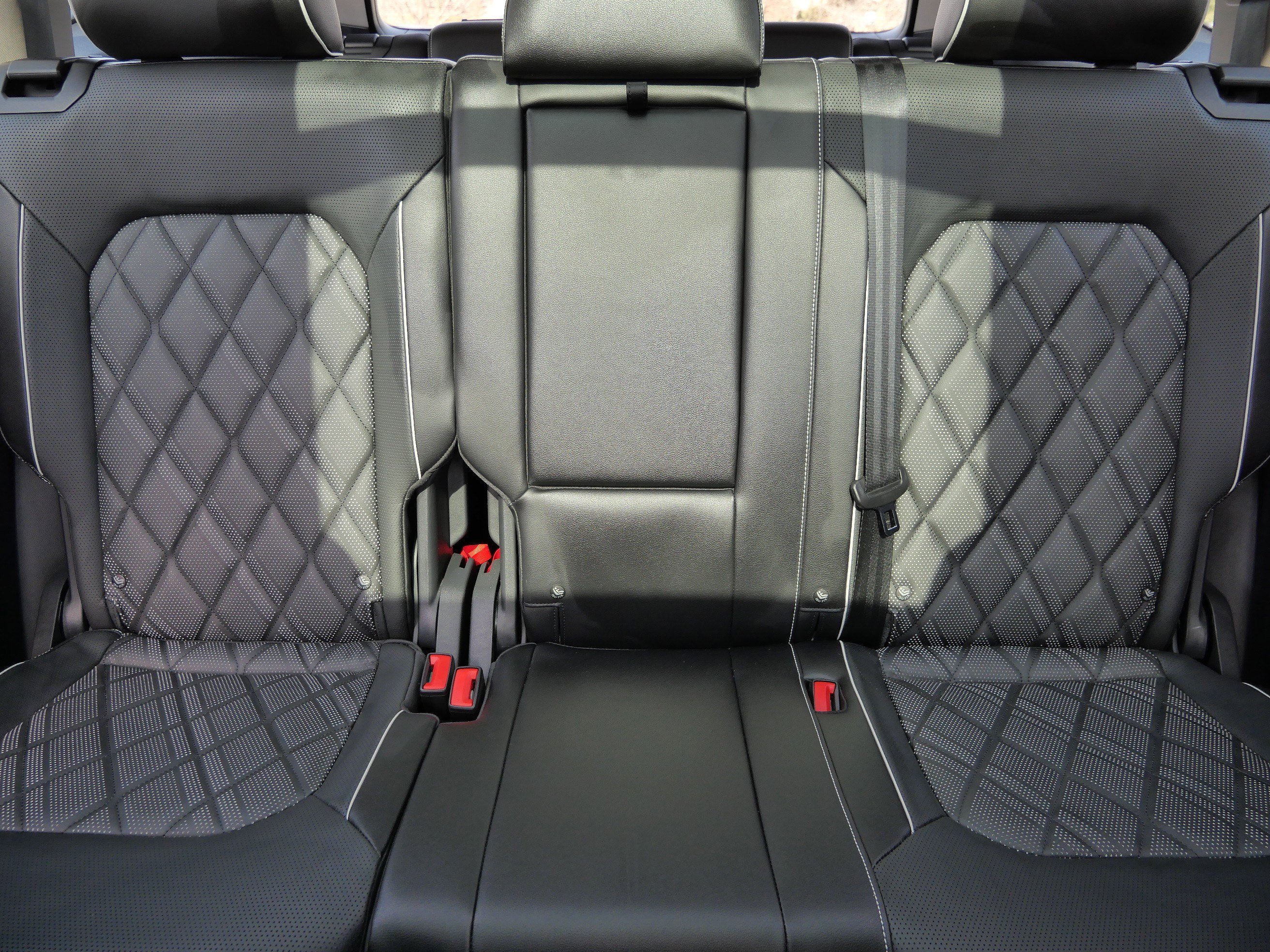 Certified 2024 Volkswagen Atlas SEL Premium R-Line image 13