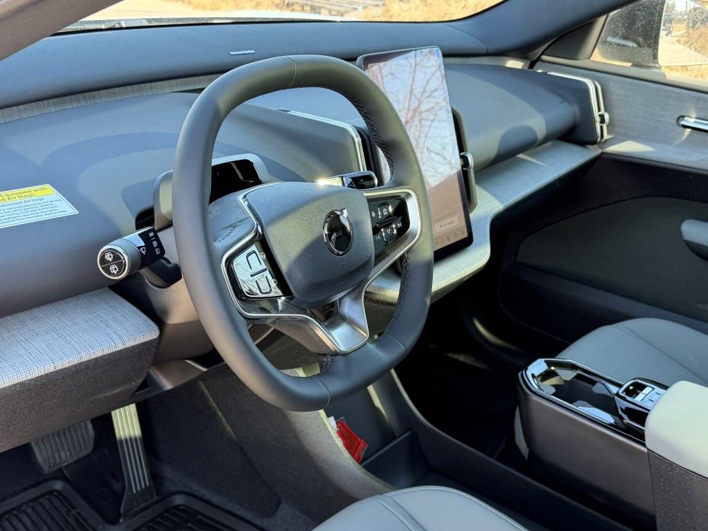 New 2026 Volvo EX30 Cross Country Ultra w/ Protection Package Premier image 19