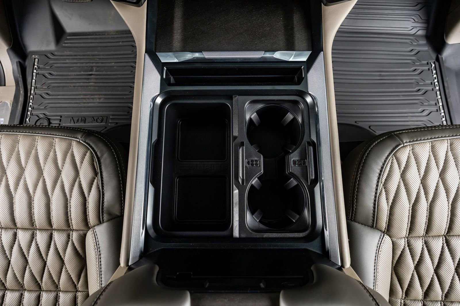 Used 2026 Ford F350 Platinum w/ Platinum Plus Package image 29