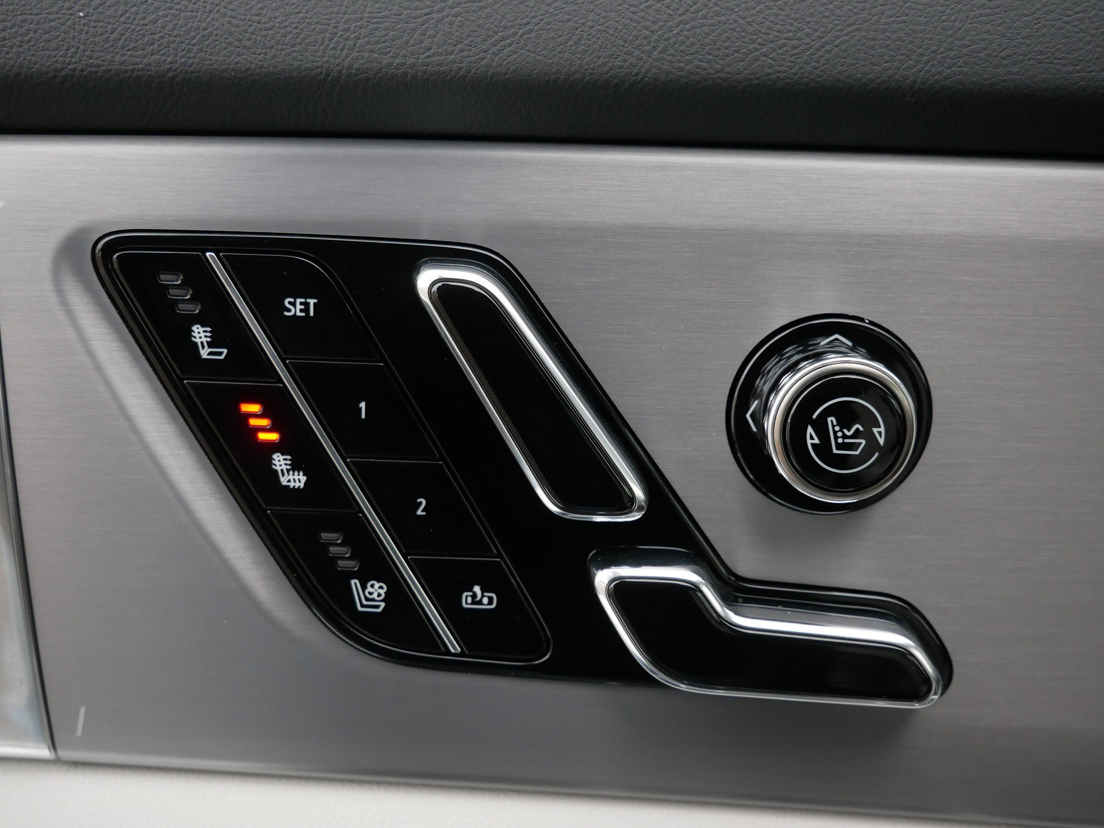 New 2026 Cadillac Vistiq Sport image 17