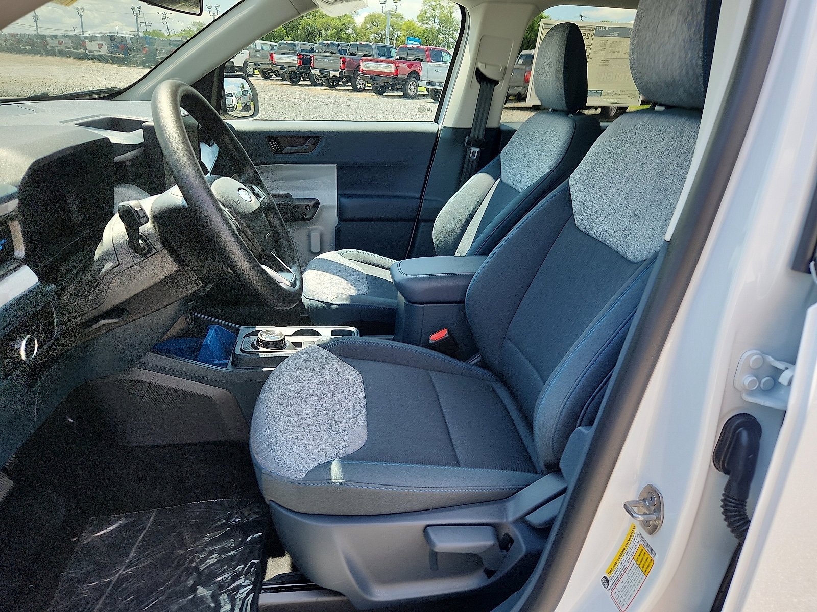 New 2025 Ford Maverick XLT w/ Equipment Group 302A image 9