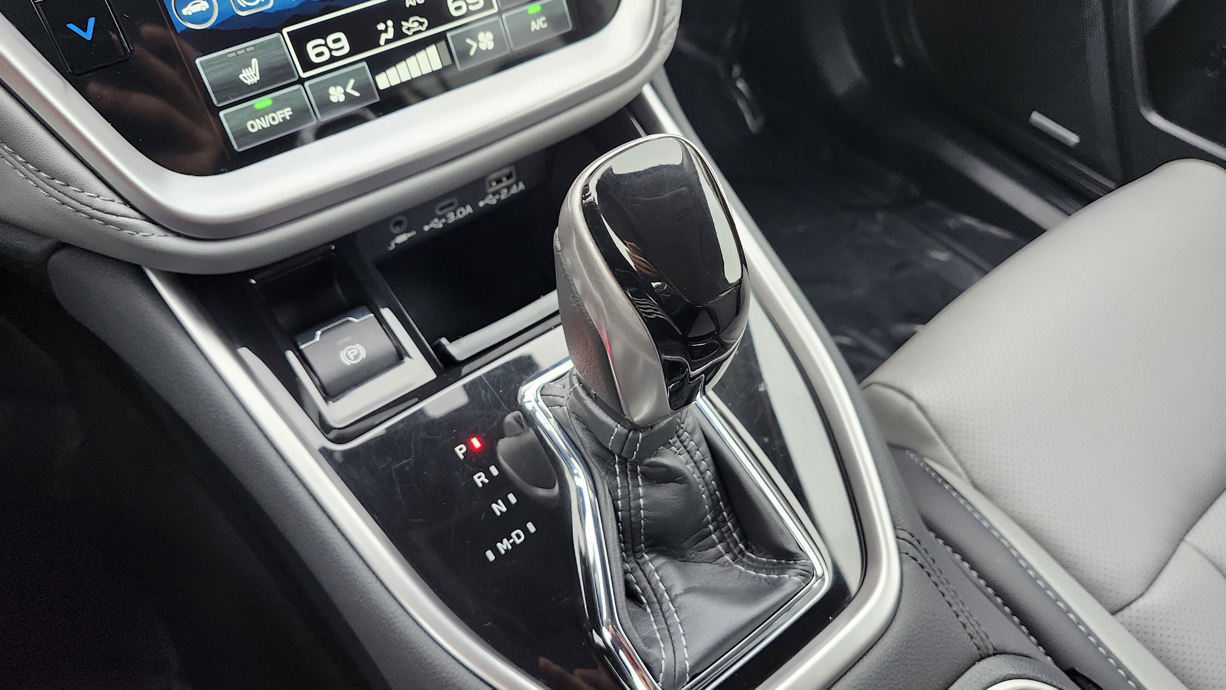 Used 2025 Subaru Outback Limited XT image 33