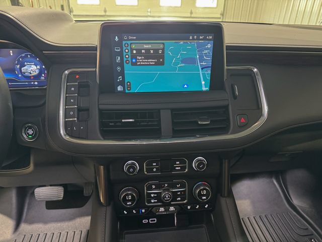 Used 2023 Chevrolet Suburban High Country AWD/4WD image 17