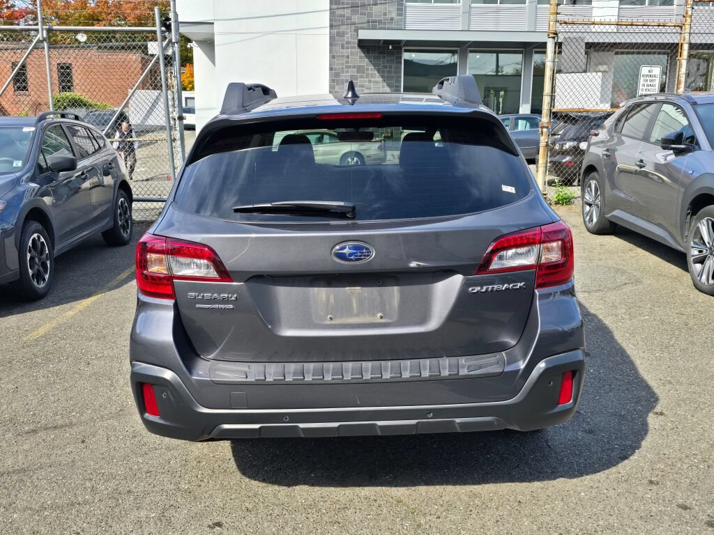 Used 2019 Subaru Outback 2.5i Limited w/ Popular Package #2 AWD/4WD image 6
