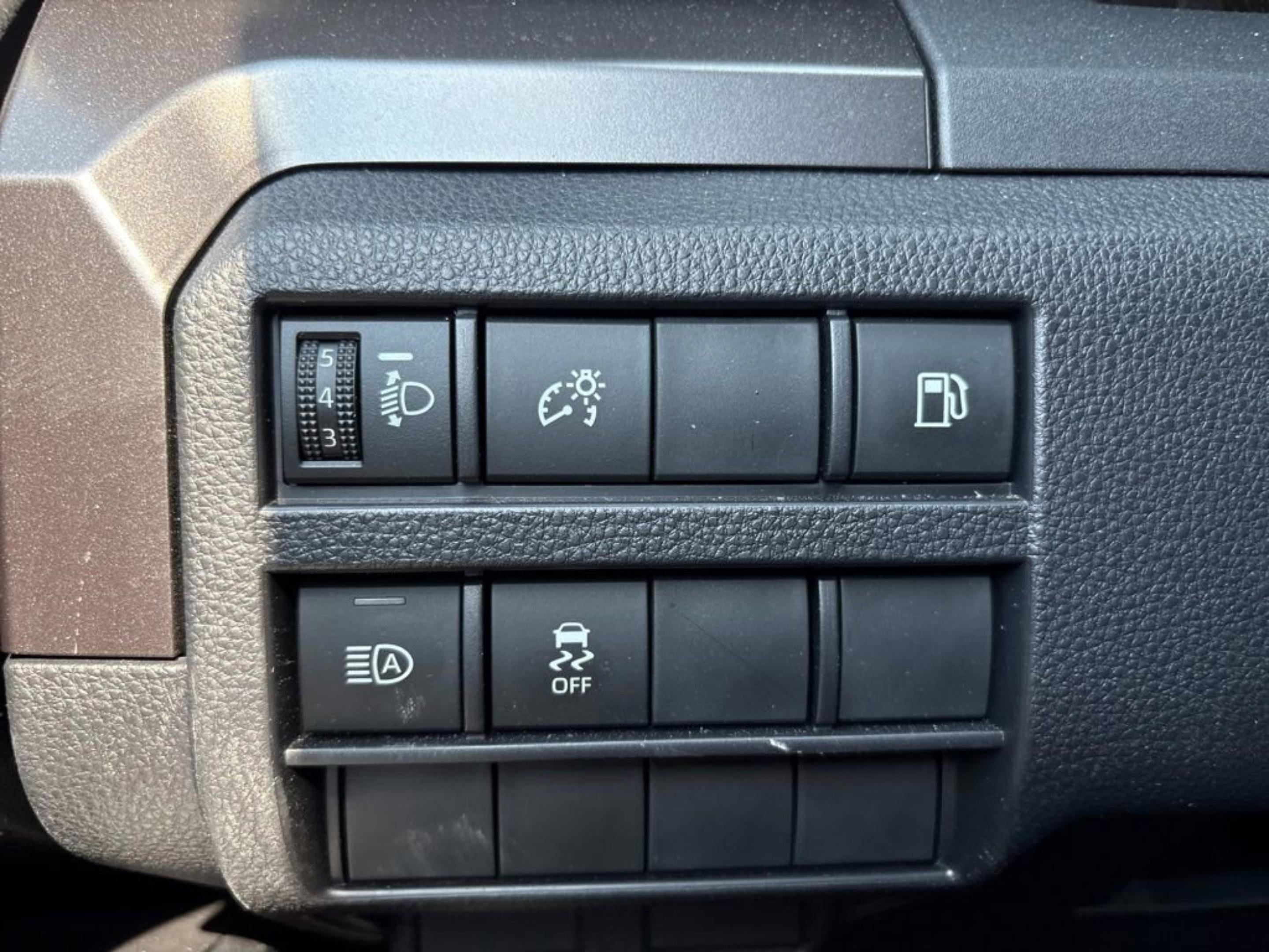 Certified 2025 Toyota 4Runner SR5 image 24