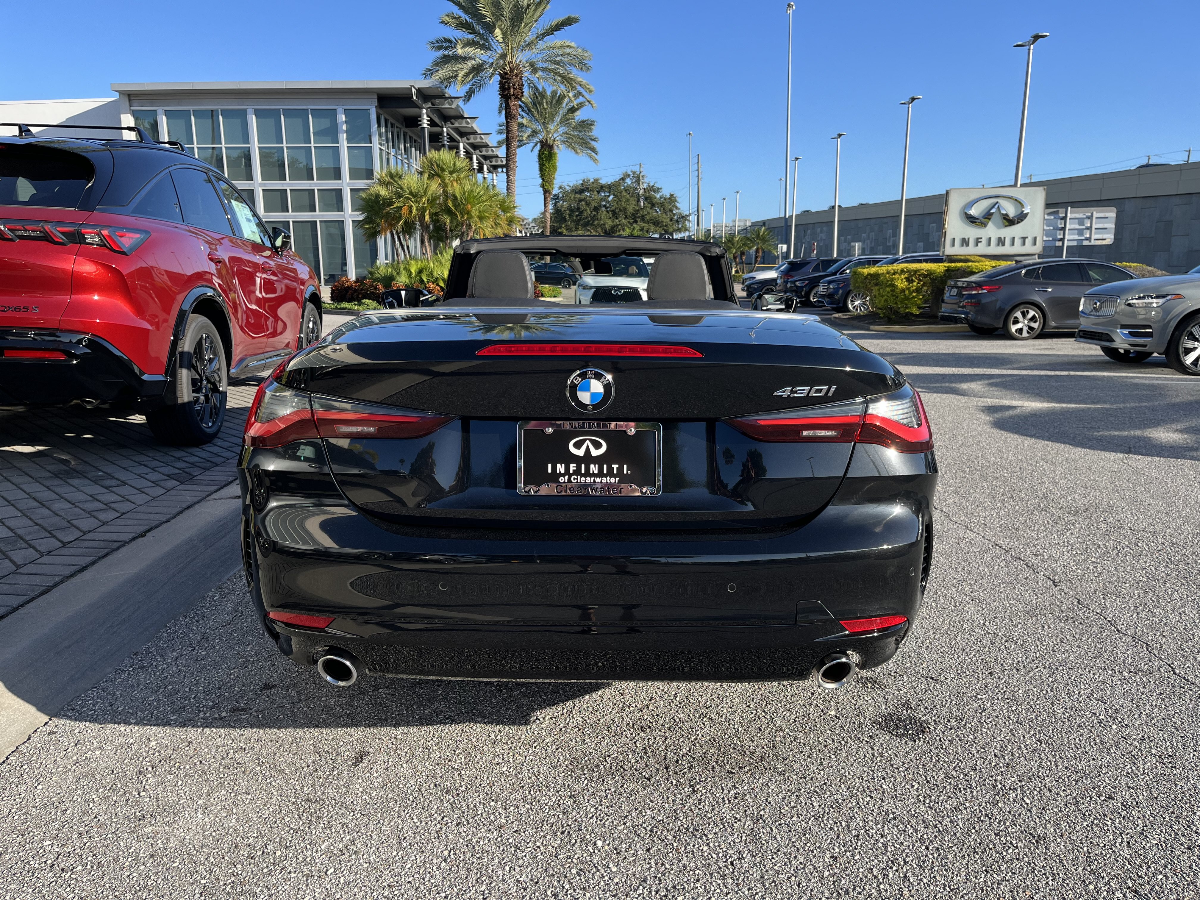 Used 2025 BMW 430i Convertible w/ Premium Package RWD image 7