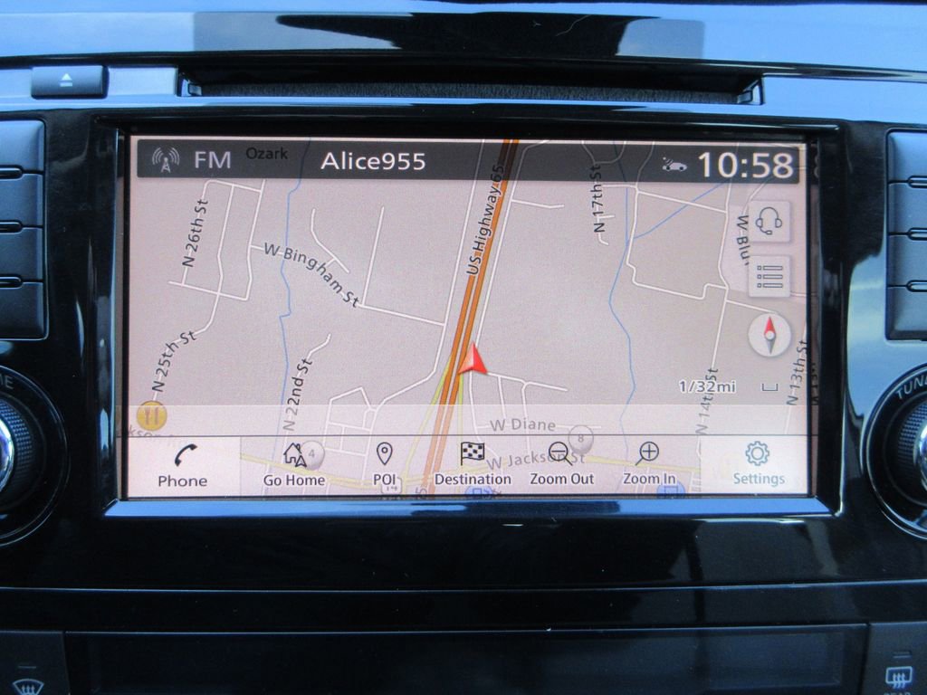 Used 2020 Nissan Rogue Sport SL image 32