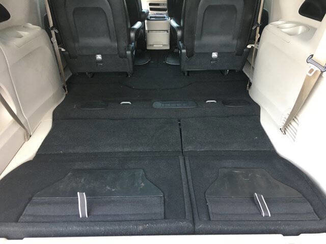 Used 2023 Chrysler Pacifica Touring-L image 29