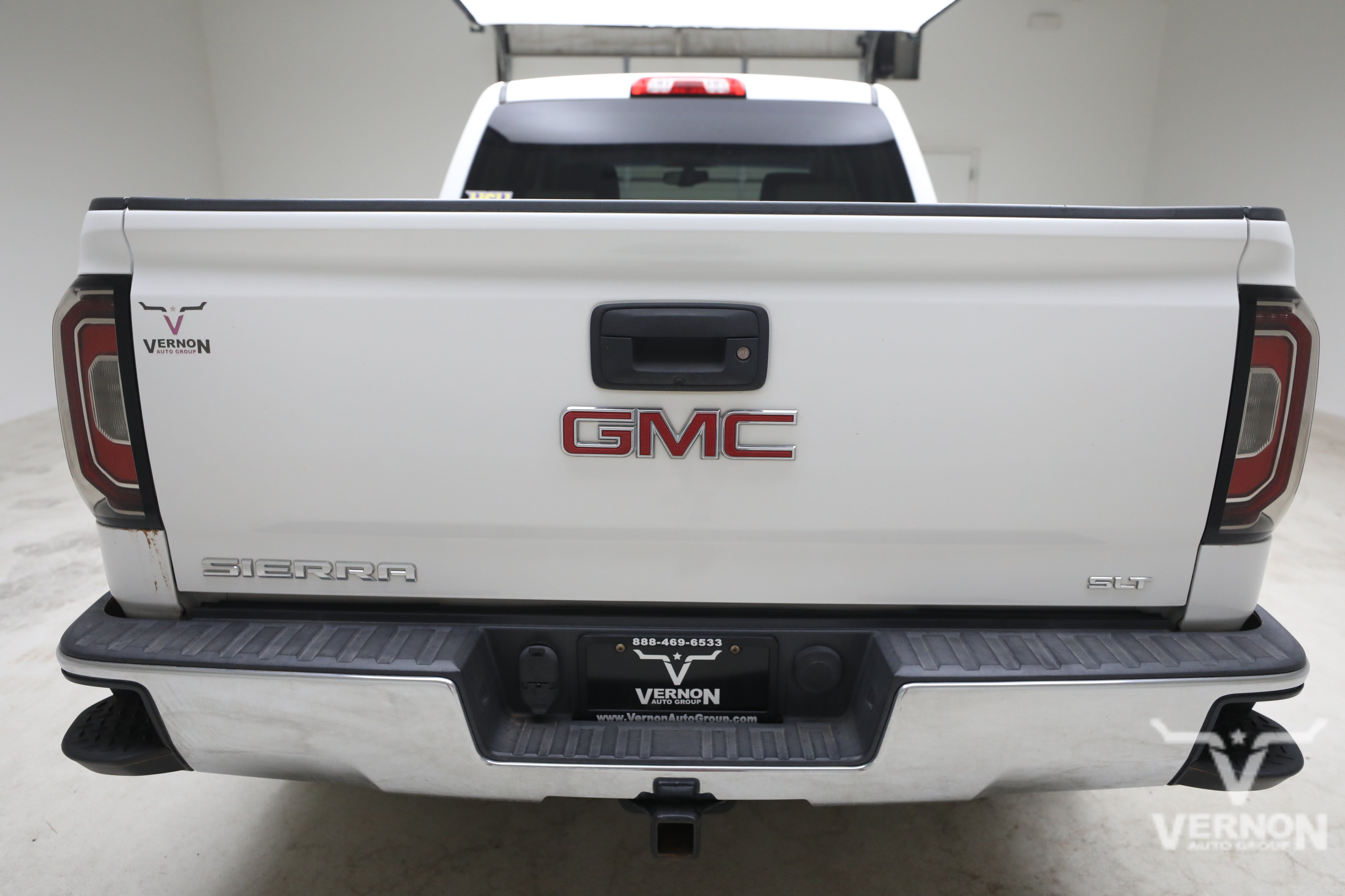 Used 2017 GMC Sierra 1500 SLT w/ SLT Premium Package AWD/4WD image 5
