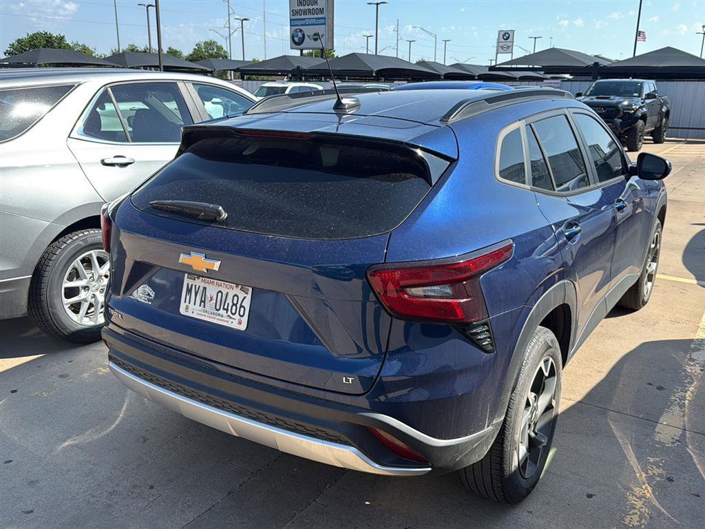 Used 2024 Chevrolet Trax LT w/ Driver Confidence Package FWD image 10