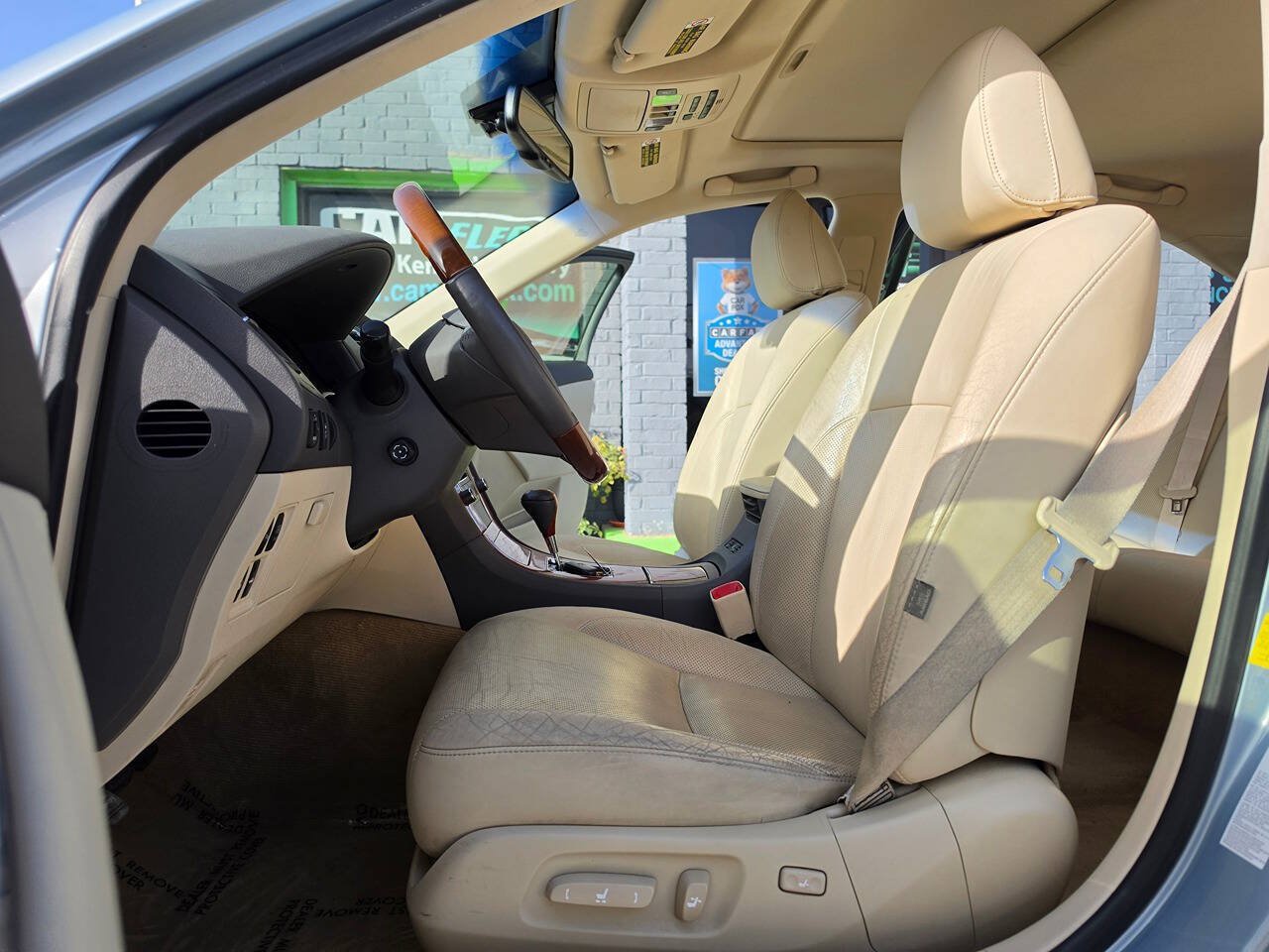 Used 2011 Lexus ES 350 FWD image 18