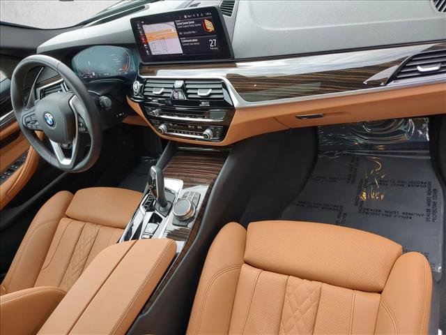 Used 2023 BMW 530i xDrive w/ Premium Package image 27