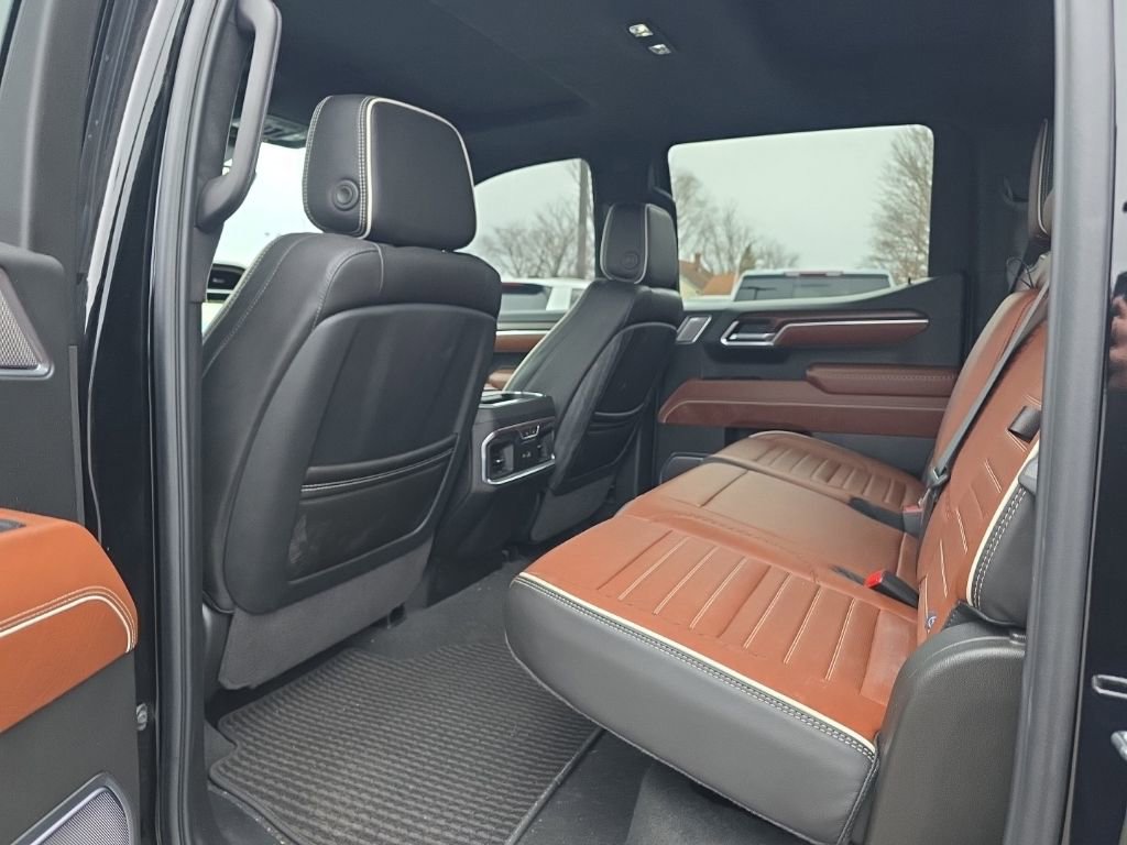 Used 2025 GMC Sierra 1500 Denali Ultimate image 12
