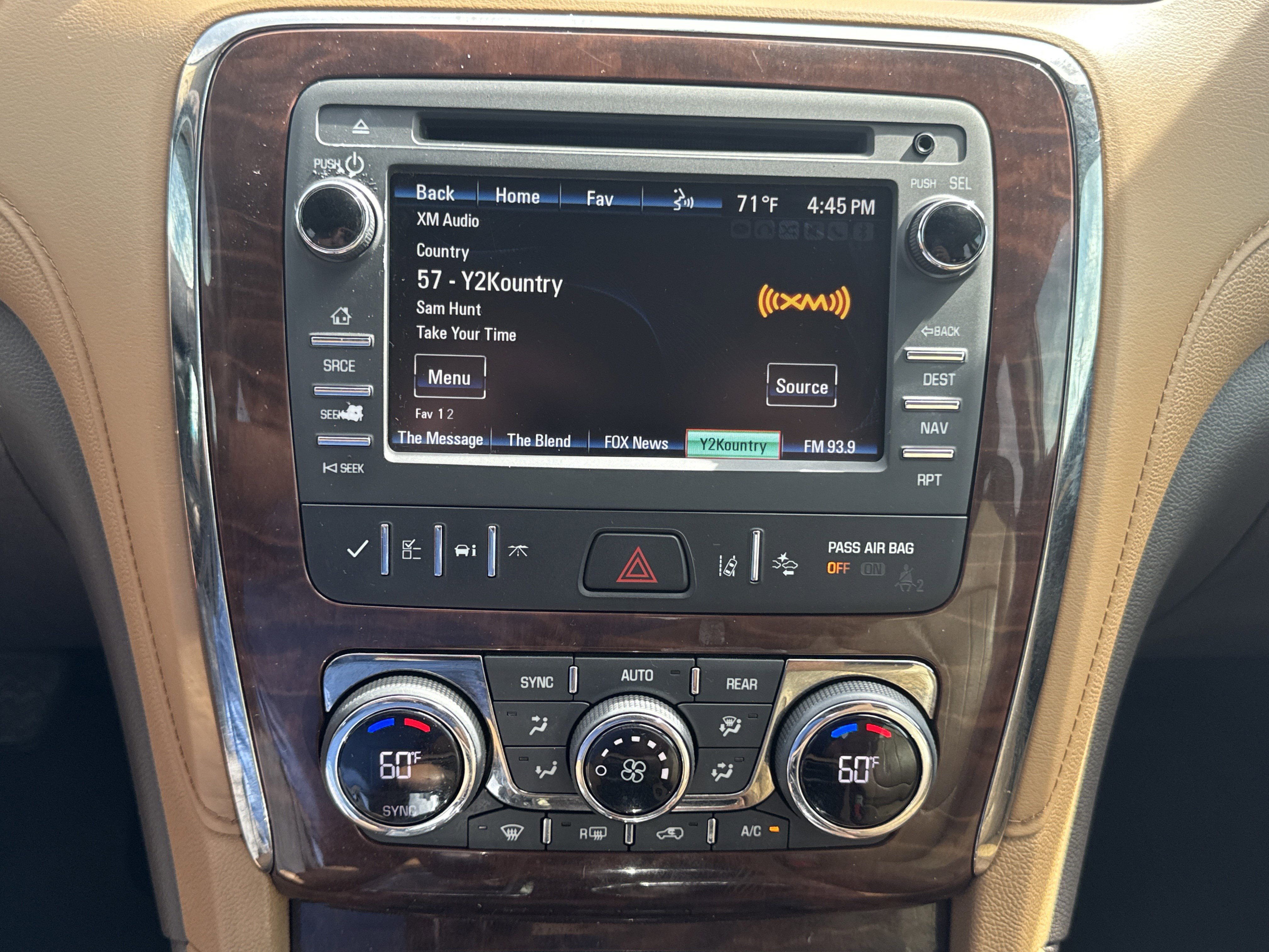 Used 2017 Buick Enclave Premium w/ Experience Buick Package FWD image 30