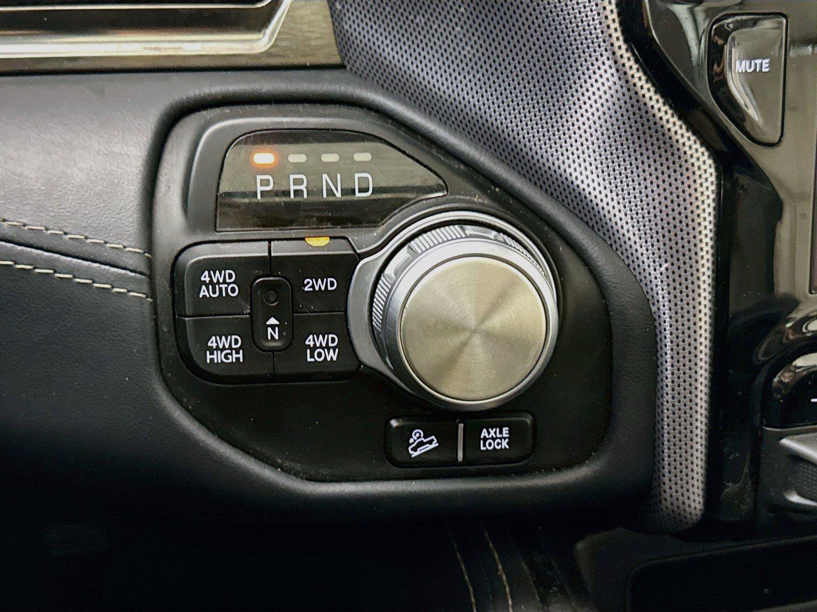 Used 2020 RAM 1500 Limited w/ Off Road Group AWD/4WD image 27