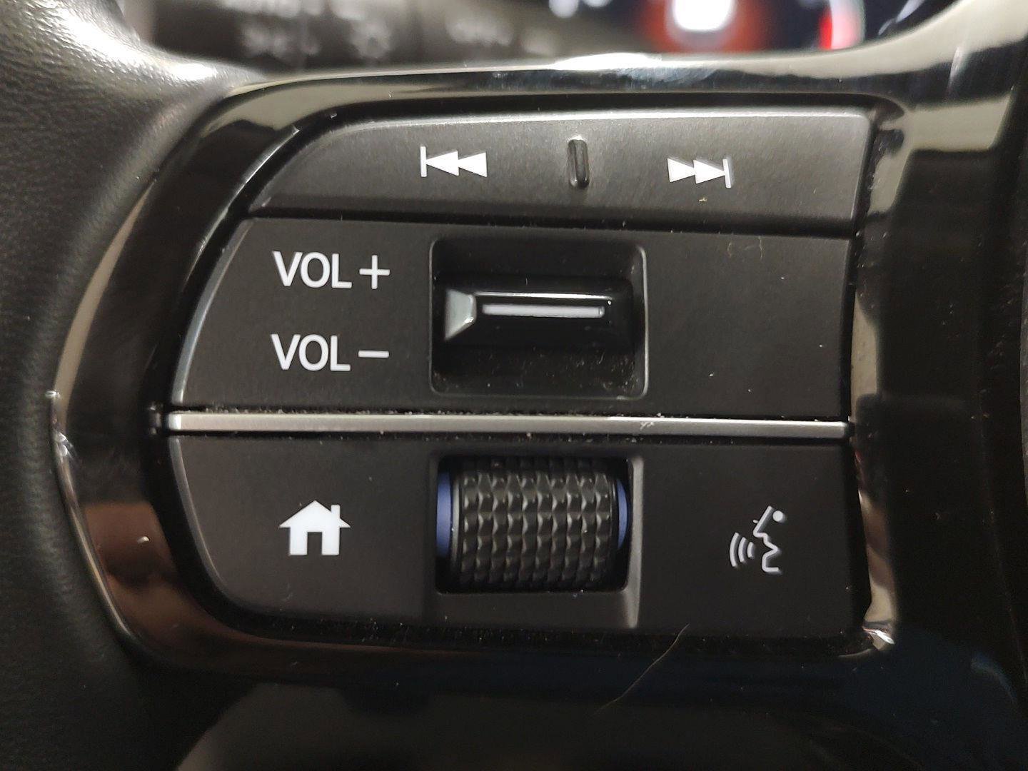 Used 2024 Honda Pilot EX-L image 17