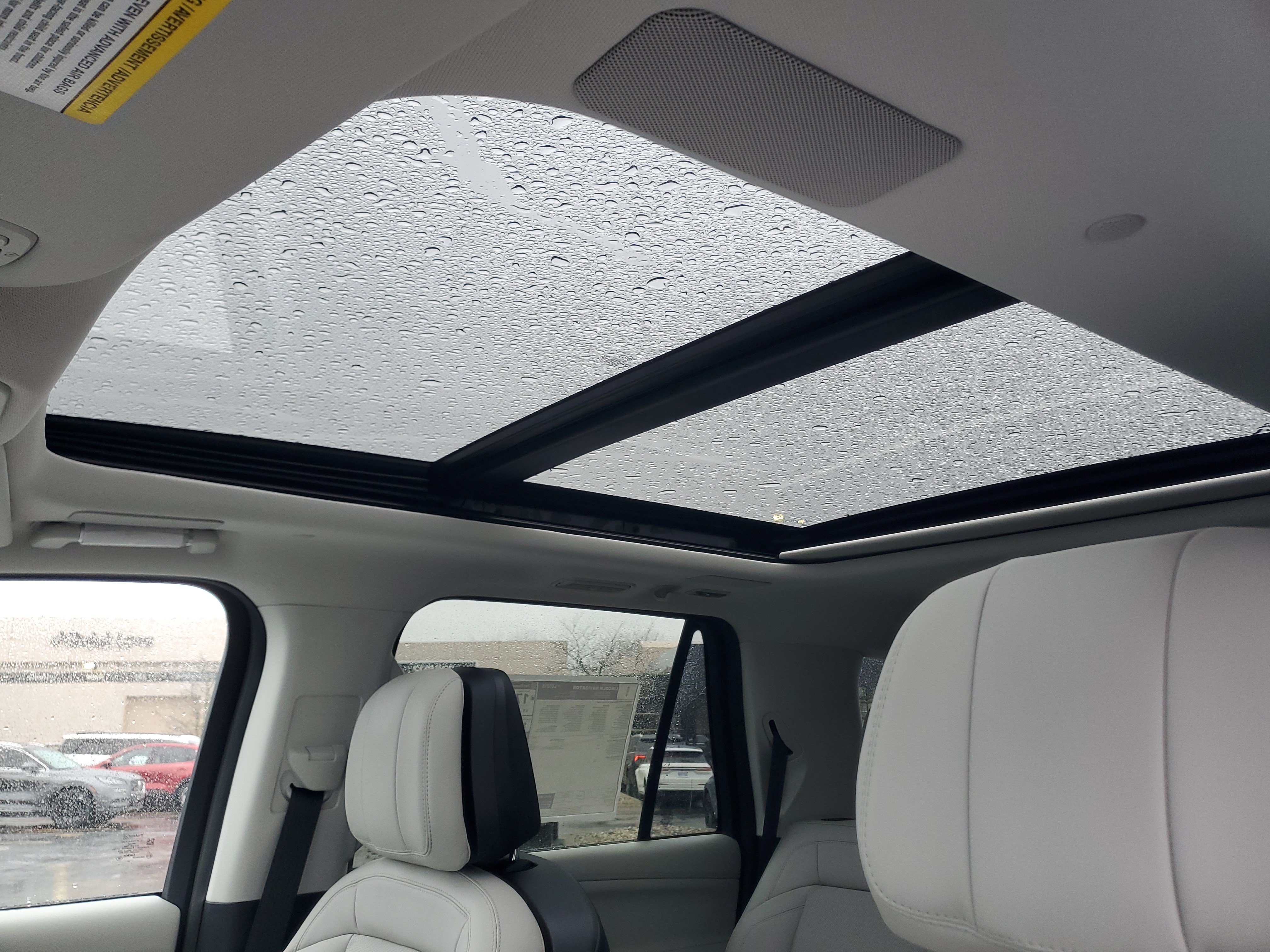 New 2026 Lincoln Navigator Reserve w/ Jet Appearance Package AWD/4WD image 11