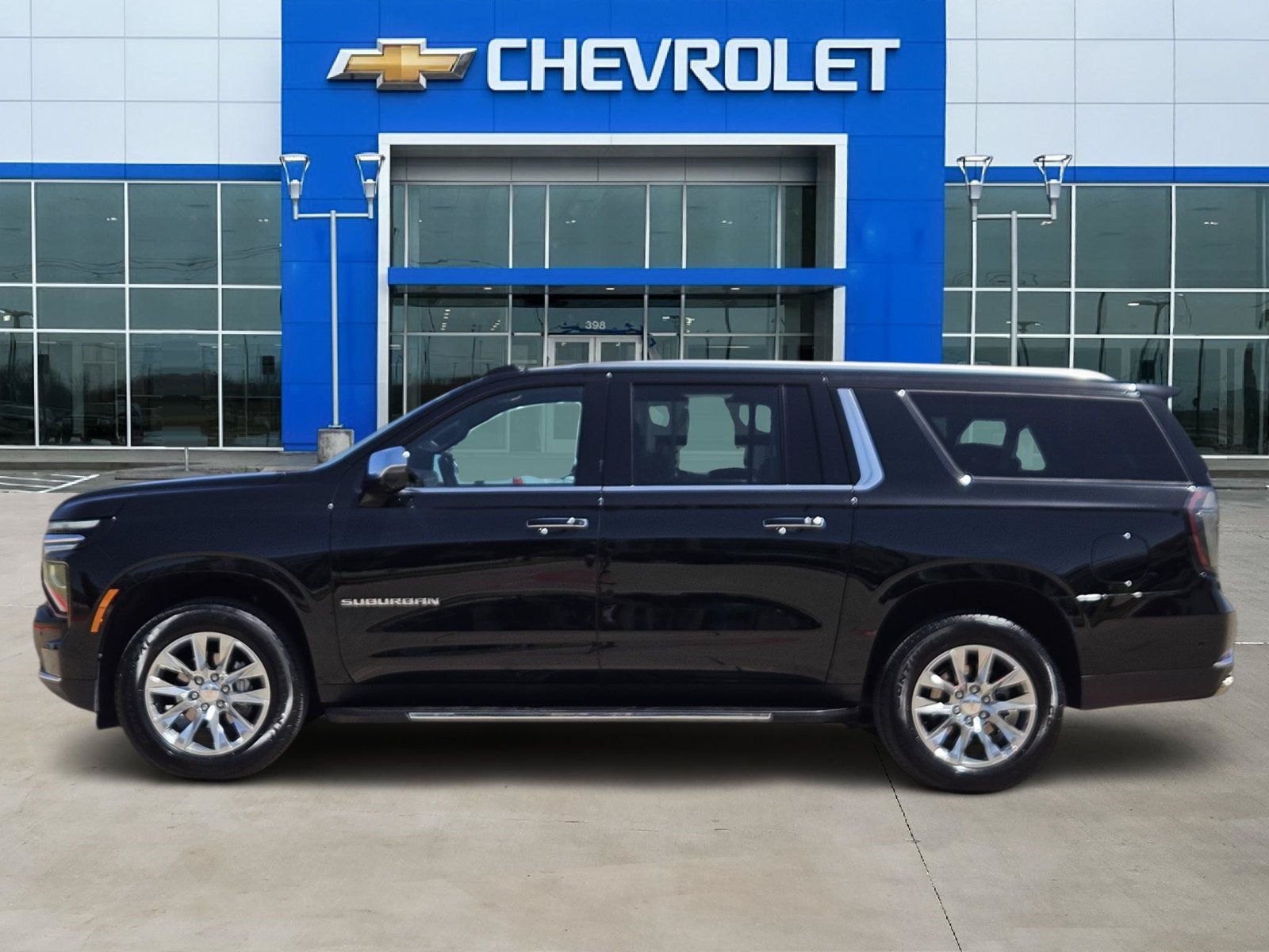 Certified 2026 Chevrolet Suburban Premier AWD/4WD image 3