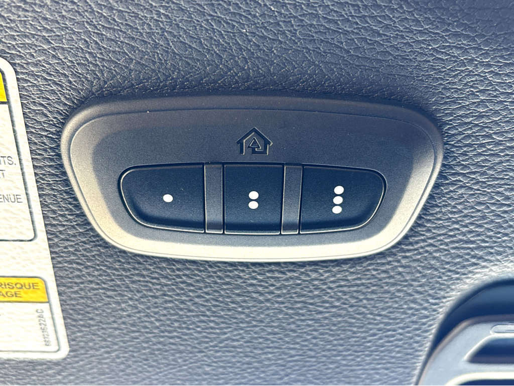 Used 2021 Jeep Gladiator Willys image 32