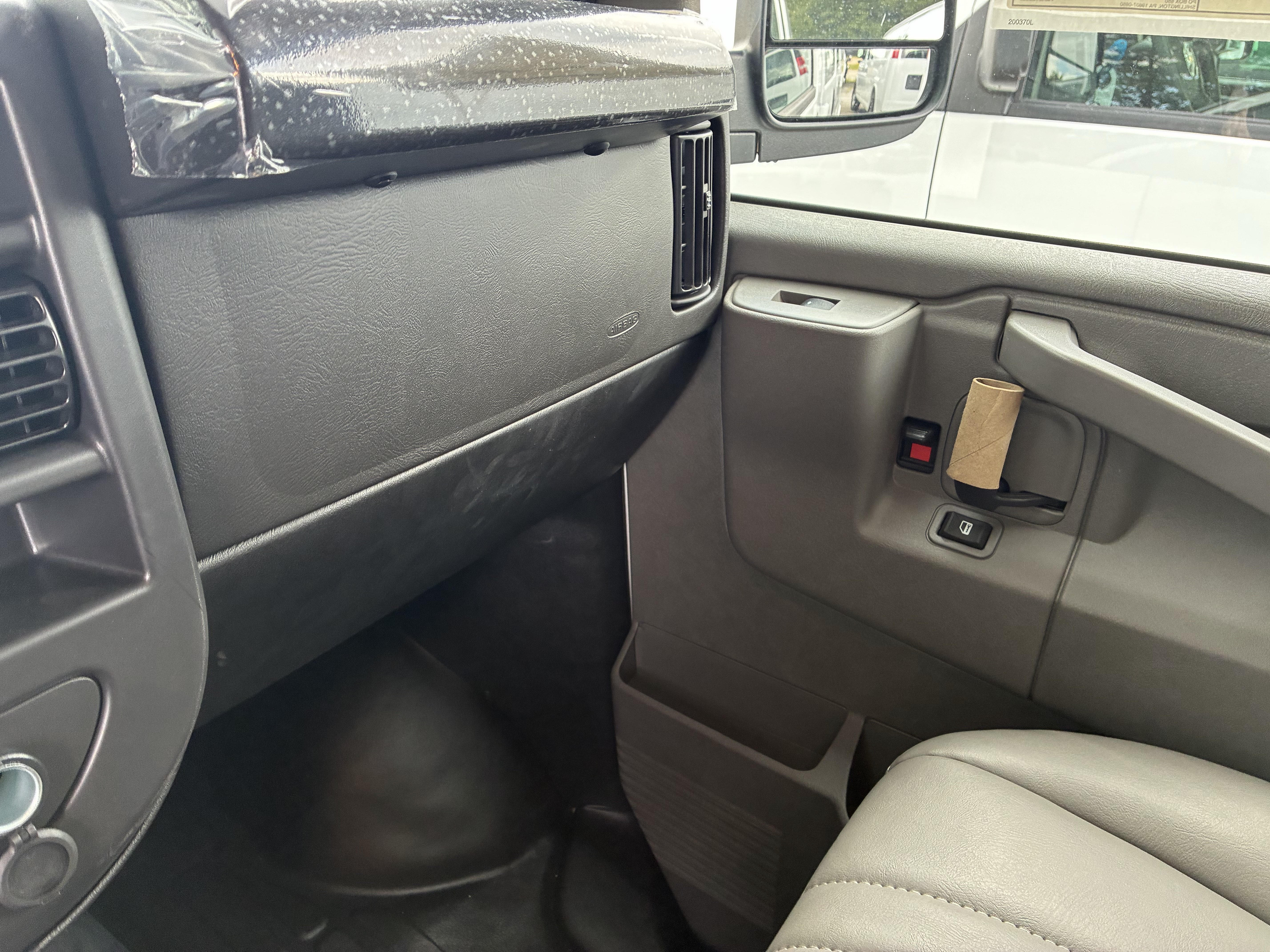 New 2026 Chevrolet Express 2500 Extended w/ Driver Convenience Package RWD image 39