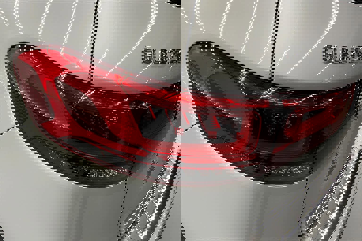 Certified 2022 Mercedes-Benz GLB 250 image 28