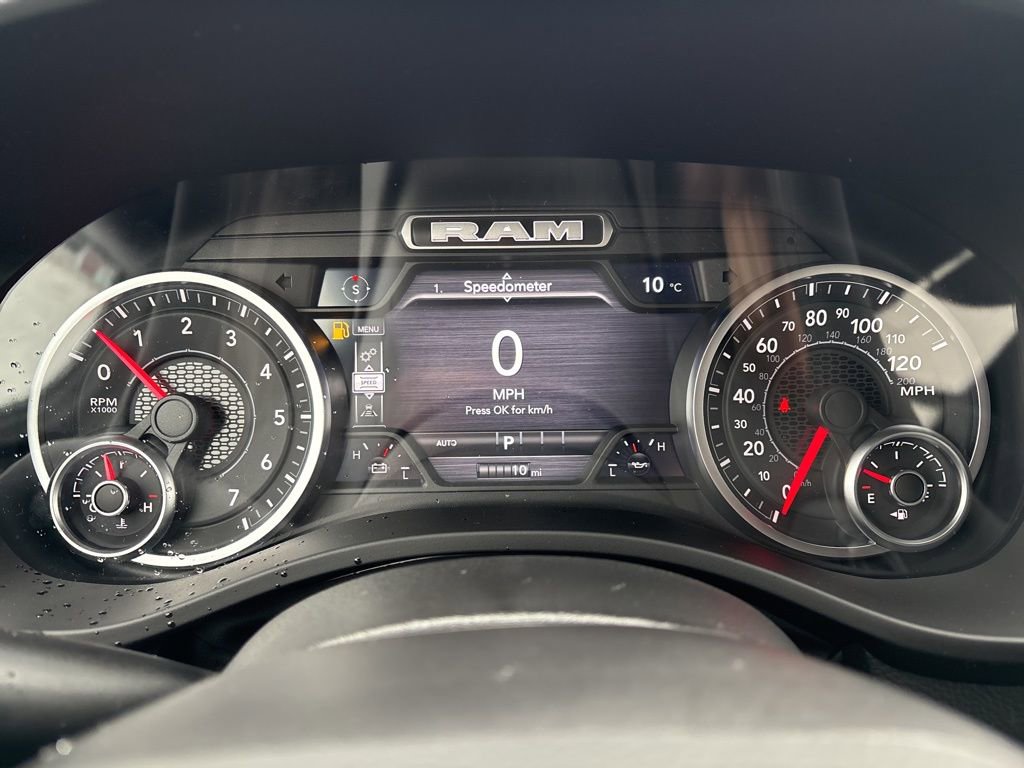 New 2026 RAM 1500 4x4 Crew Cab image 16