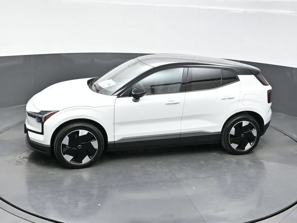 New 2026 Volvo EX30 Plus w/ Protection Package Premier AWD/4WD image 29