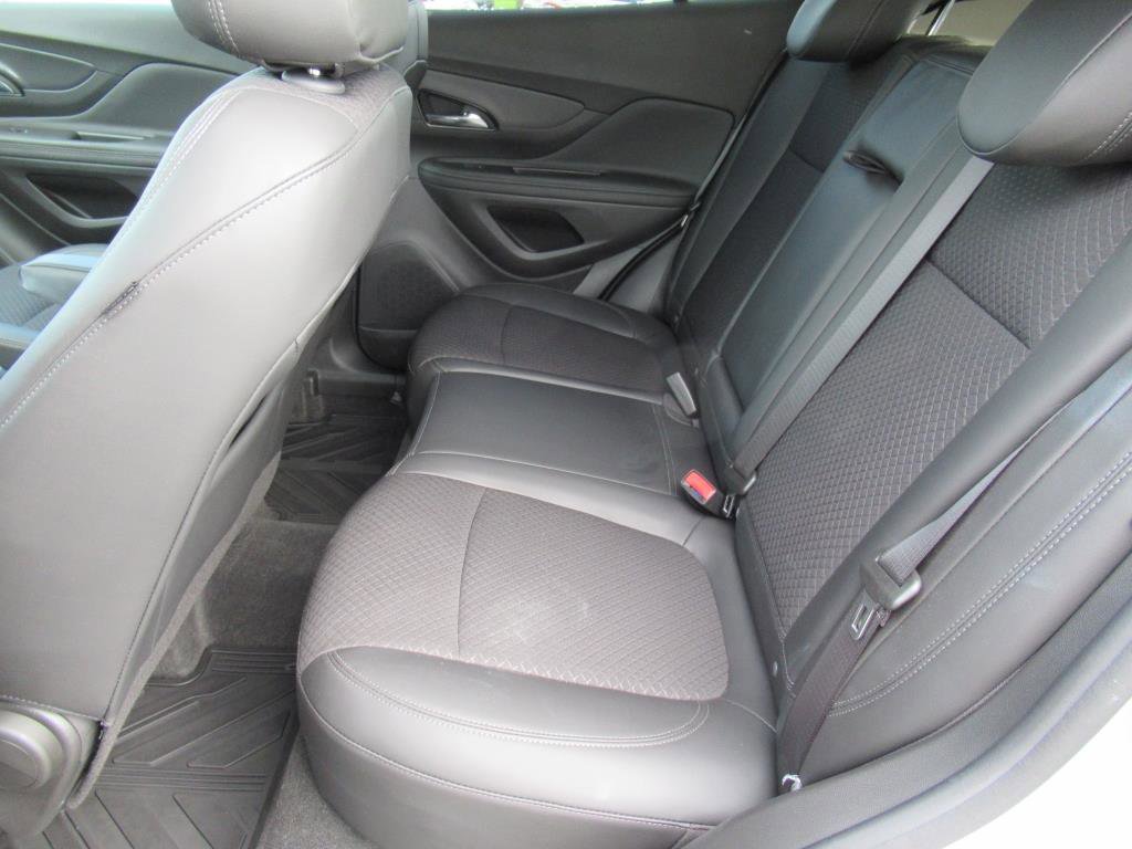 Used 2022 Buick Encore Preferred image 25