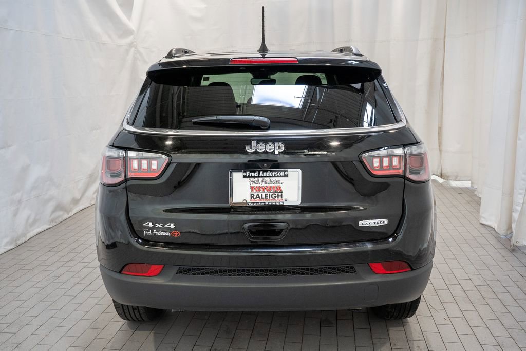 Used 2024 Jeep Compass Latitude image 4