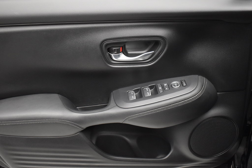 Used 2024 Honda HR-V EX-L image 10